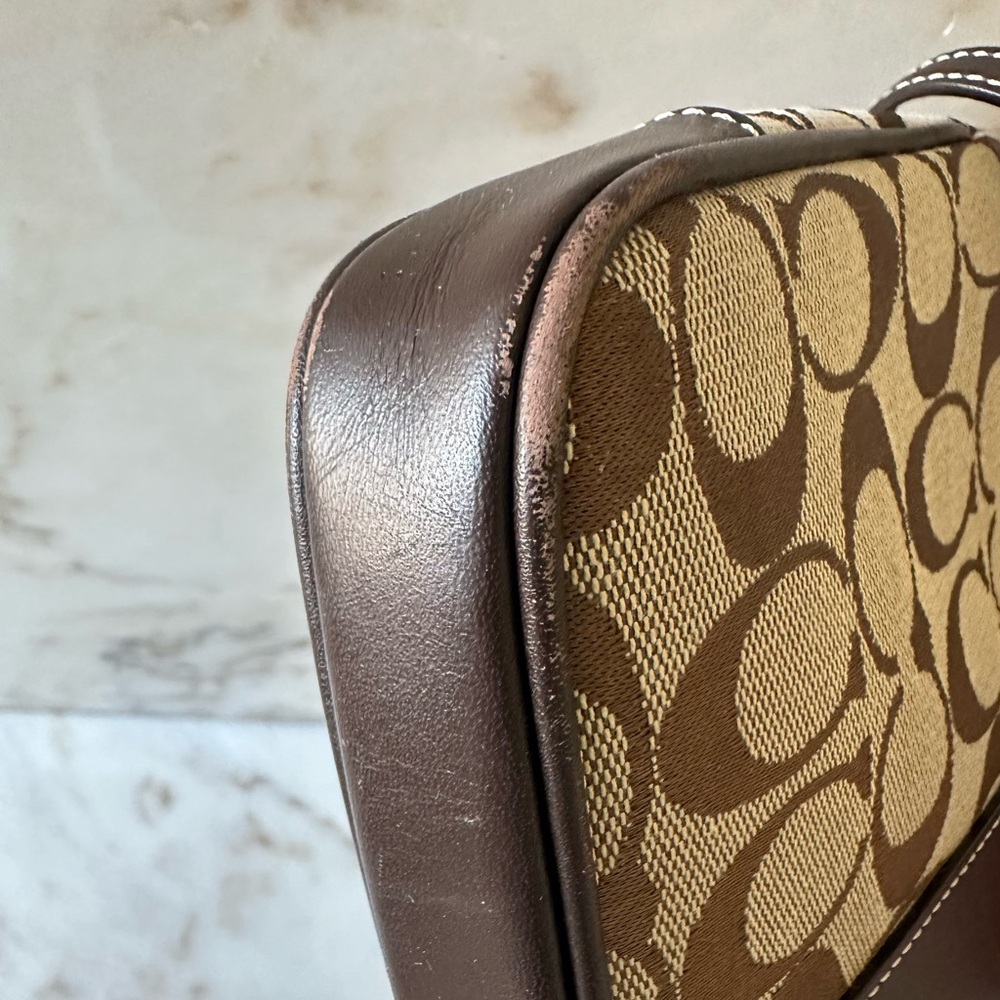Small Coach Crossbody Bag - Picture 5 of 7